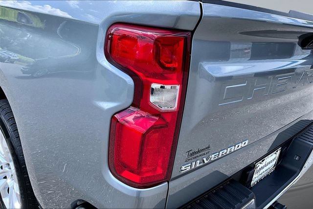 Used 2024 Chevrolet Silverado 1500 LTZ w/ Technology Package AWD/4WD image 24