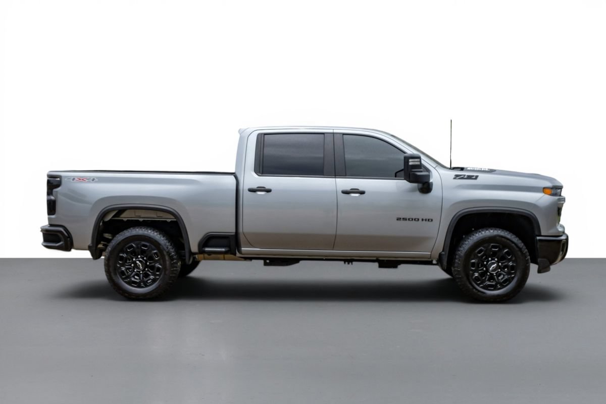 Used 2026 Chevrolet Silverado 2500 Custom w/ Custom Convenience Package AWD/4WD image 5