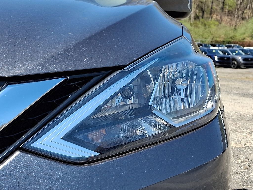 Used 2019 Nissan Sentra SV image 9