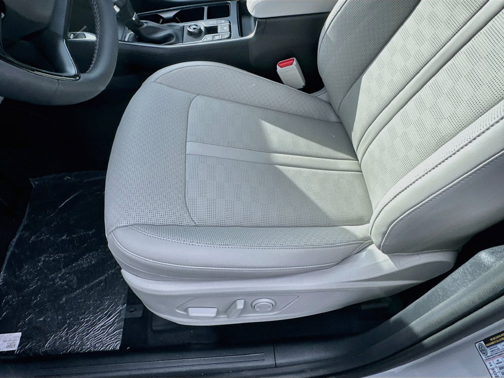 New 2026 Kia Sorento S w/ S Panoramic Sunroof Package FWD image 18