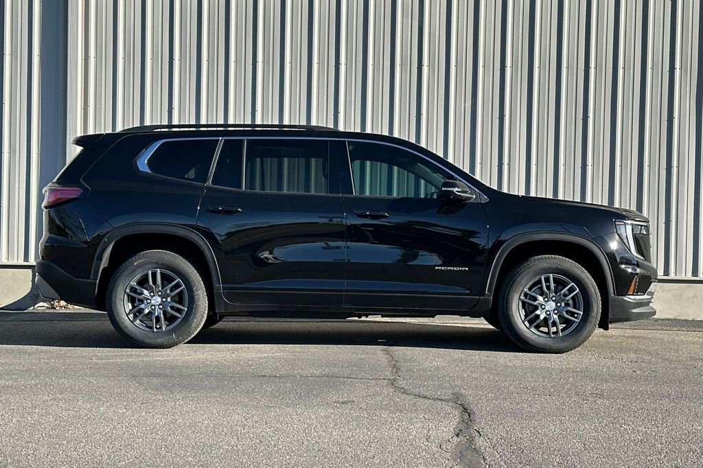 Used 2025 GMC Acadia Elevation FWD image 3