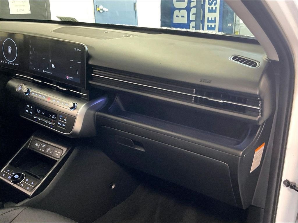 Used 2024 Hyundai Kona Limited FWD image 13