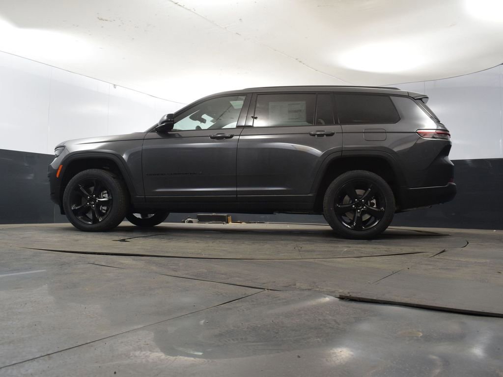 New 2025 Jeep Grand Cherokee L Altitude image 49