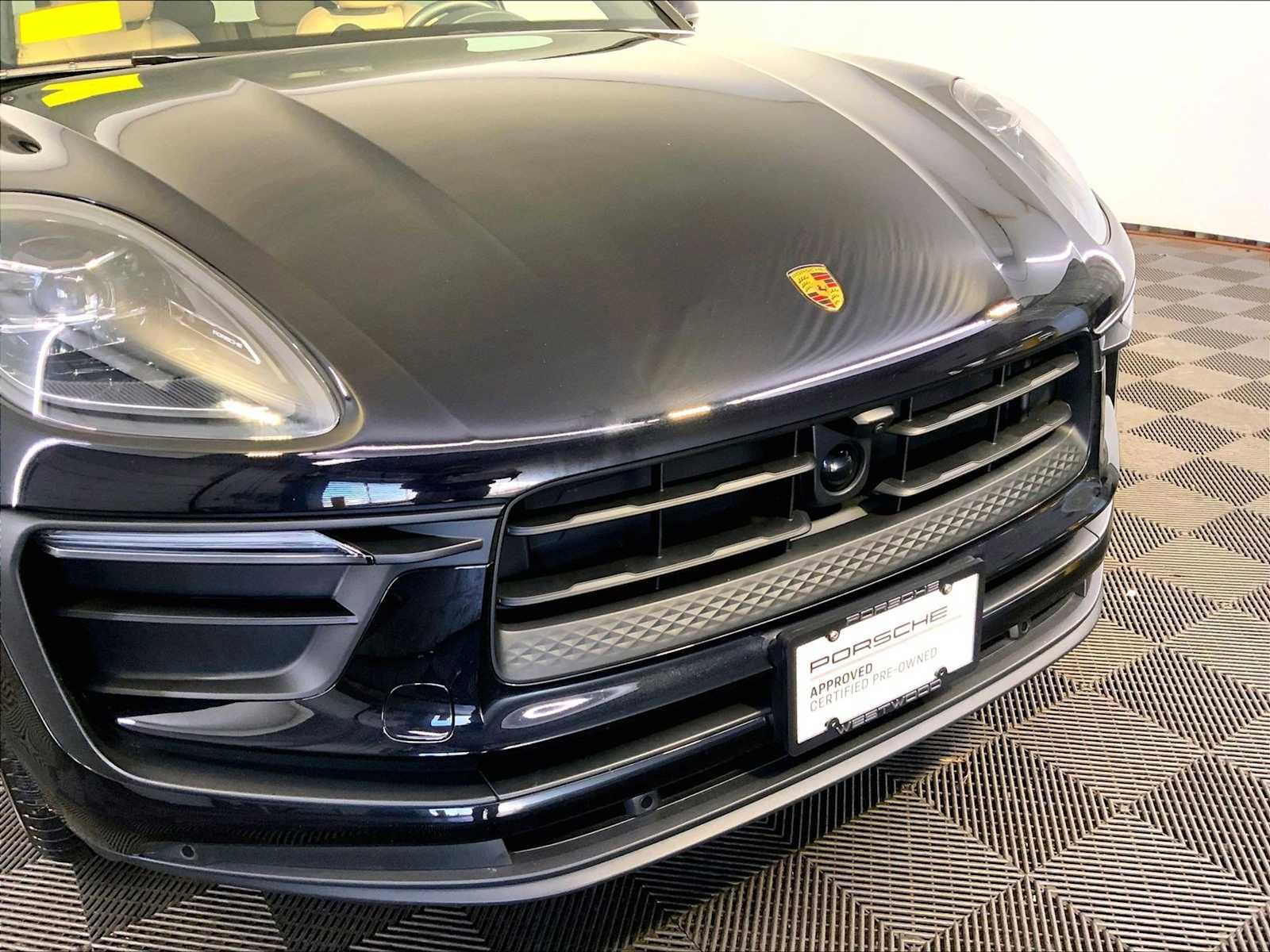 Certified 2025 Porsche Macan image 34