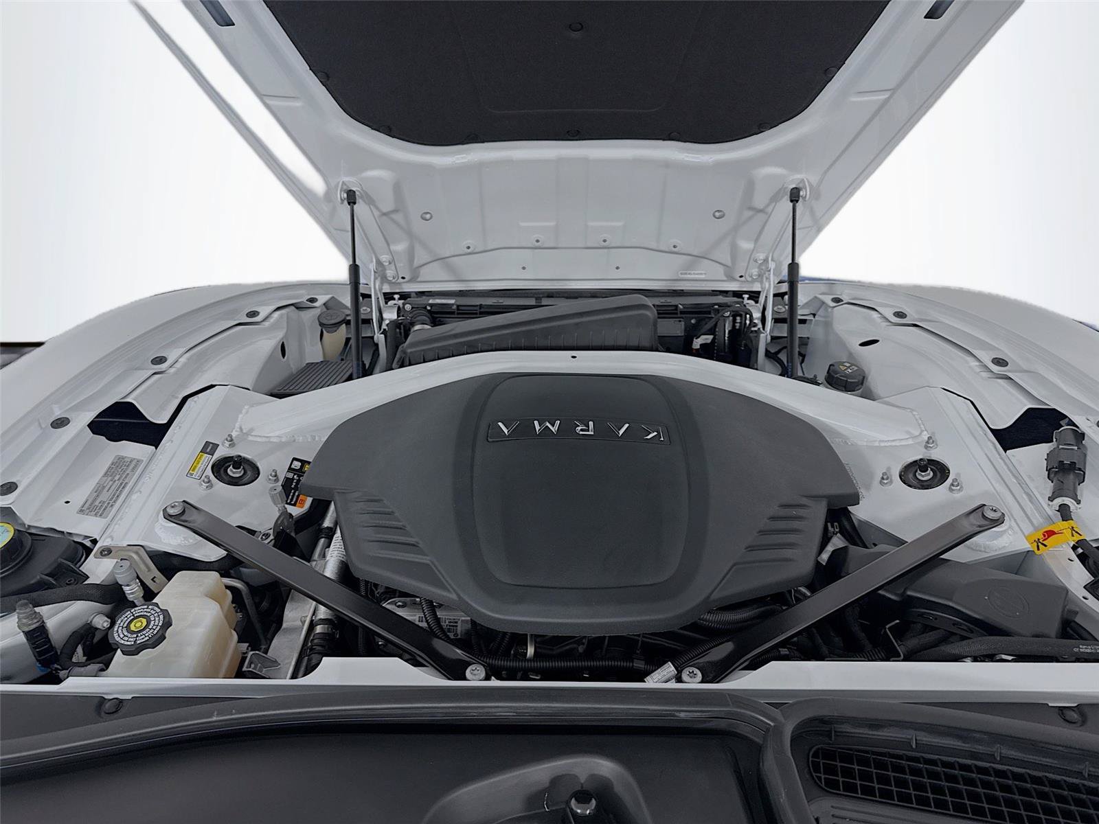New 2025 Karma Revero Luxury RWD image 24