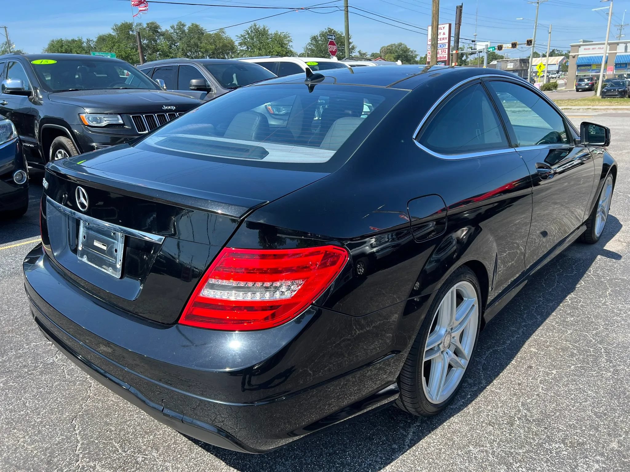 Used 2015 Mercedes-Benz C 250 Coupe image 5