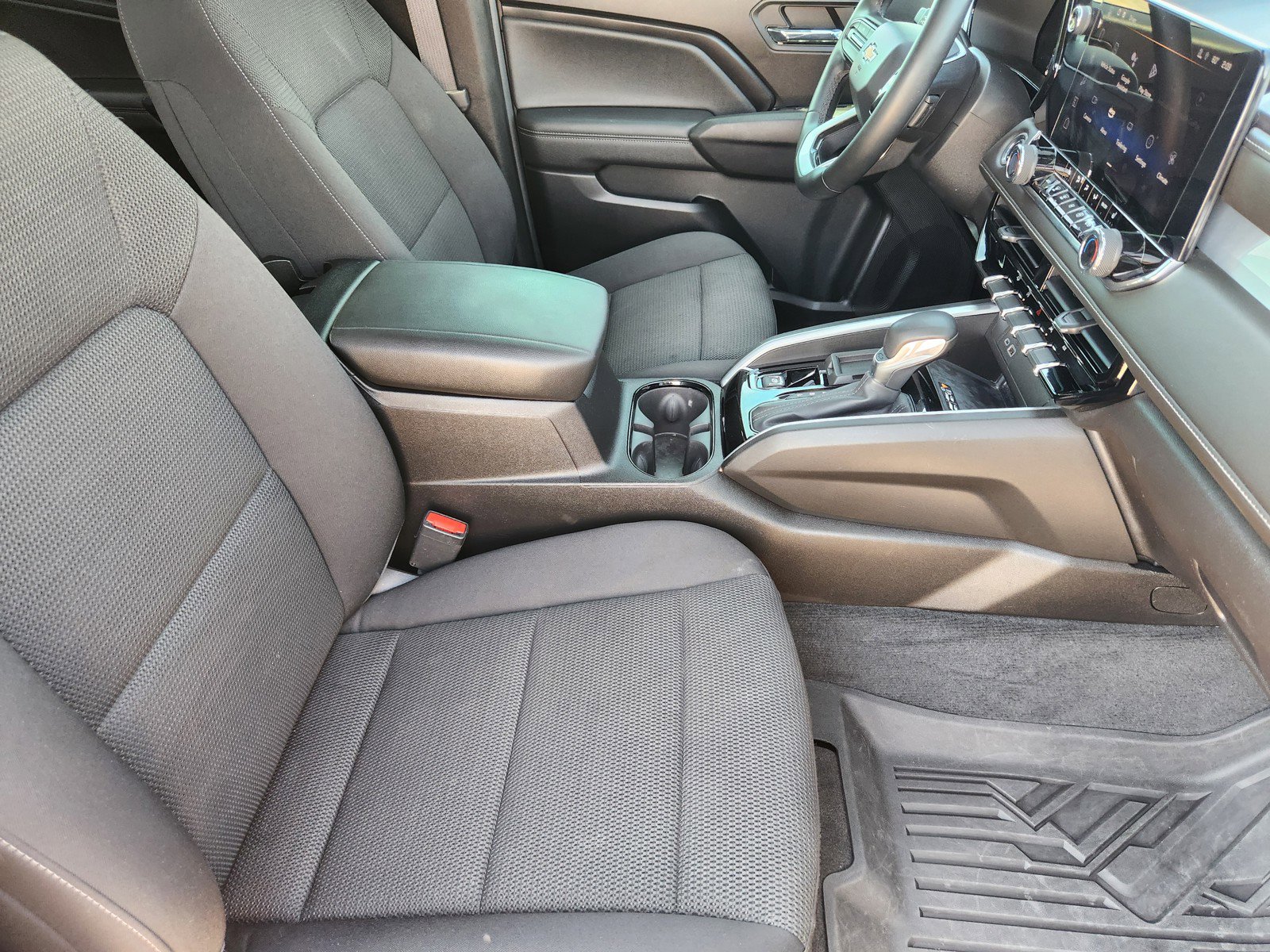 Used 2023 Chevrolet Colorado LT w/ LT Convenience Package II RWD image 11