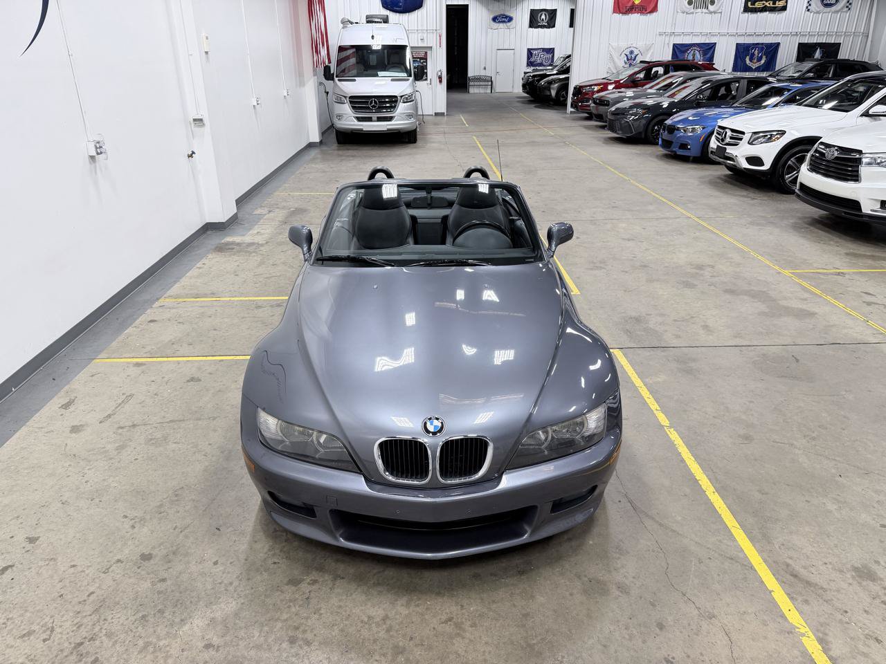 Used 2001 BMW Z3 2.5i RWD image 2