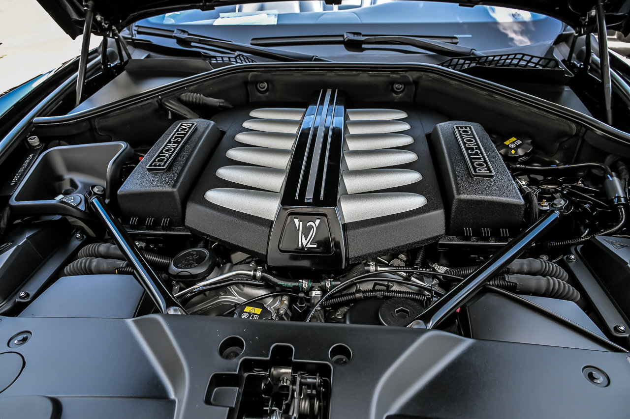 Used 2016 Rolls-Royce Dawn RWD image 15