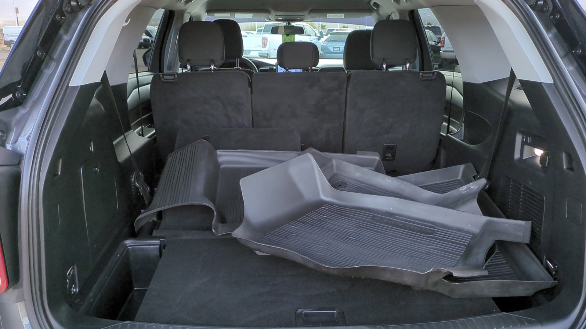 Used 2022 Ford Explorer XLT image 26