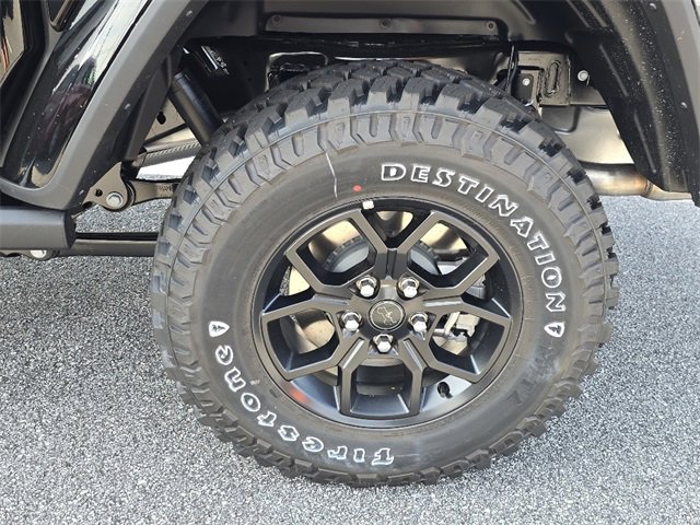 New 2025 Jeep Gladiator Willys image 7