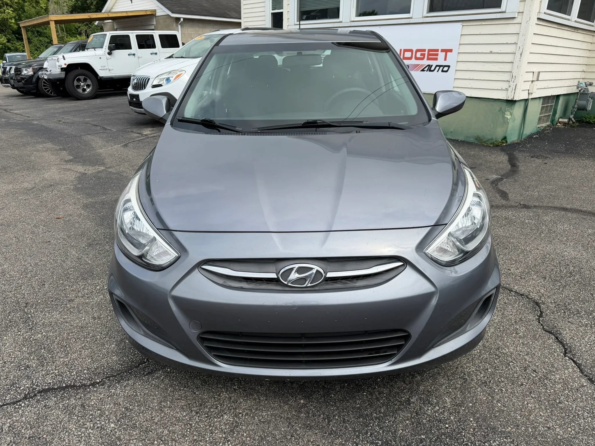 Used 2017 Hyundai Accent SE FWD image 4