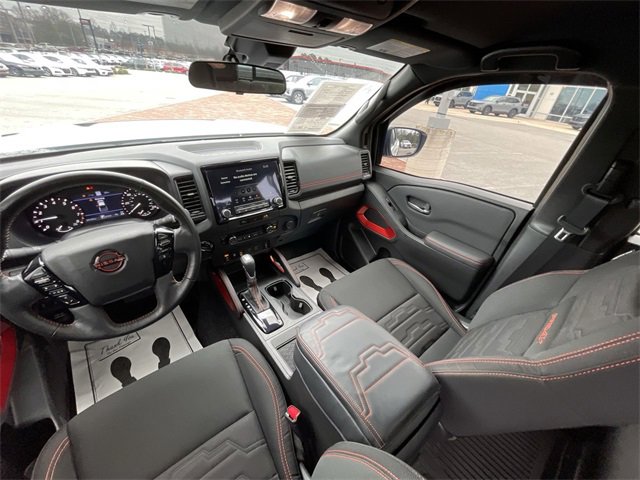 Used 2024 Nissan Frontier PRO-4X w/ Pro Convenience Package image 22