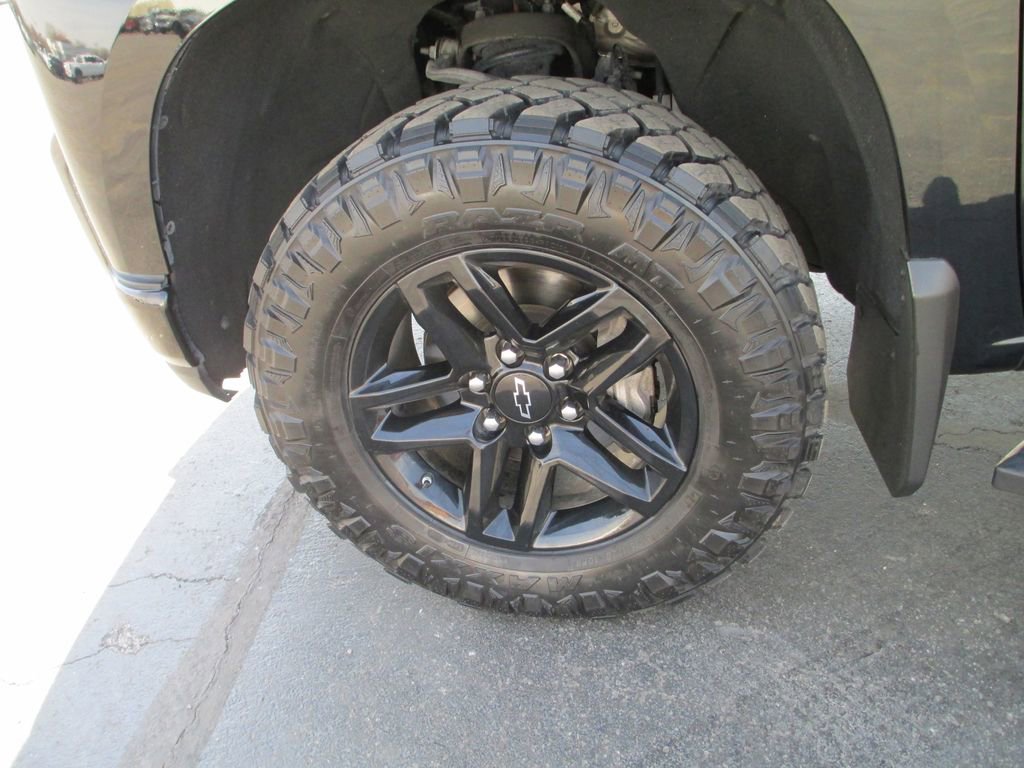 Used 2019 Chevrolet Silverado 1500 LT Trail Boss image 13