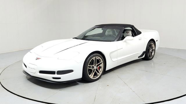 Used 2000 Chevrolet Corvette Convertible w/ Memory Pkg image 1