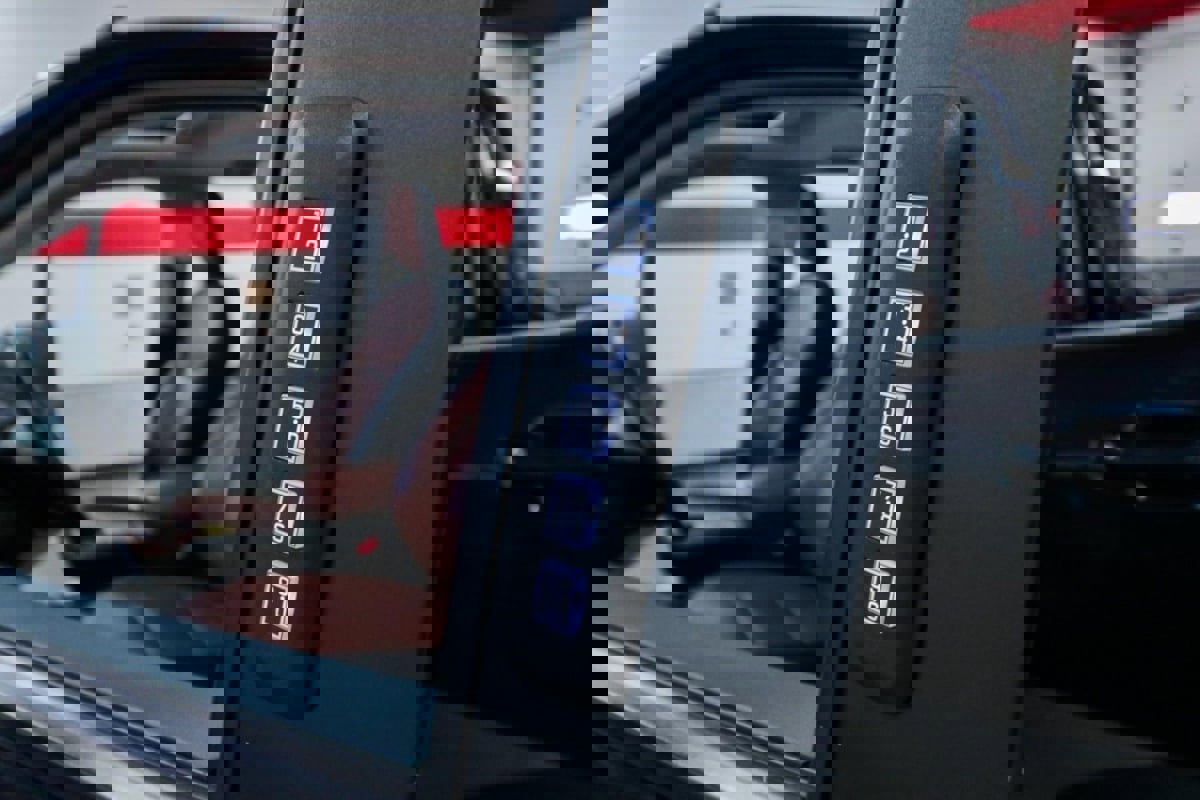 Used 2022 Ford Maverick Lariat w/ Lariat Luxury Package image 27