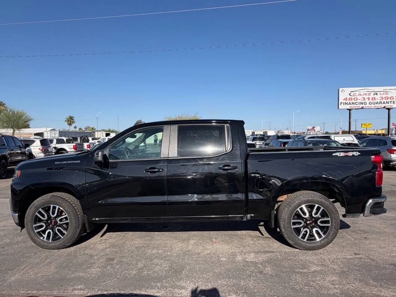 Used 2020 Chevrolet Silverado 1500 LT AWD/4WD image 4