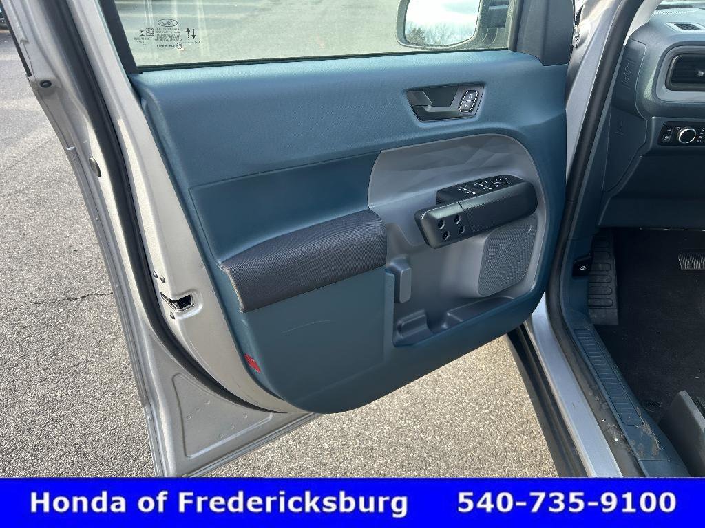 Used 2023 Ford Maverick XL image 11