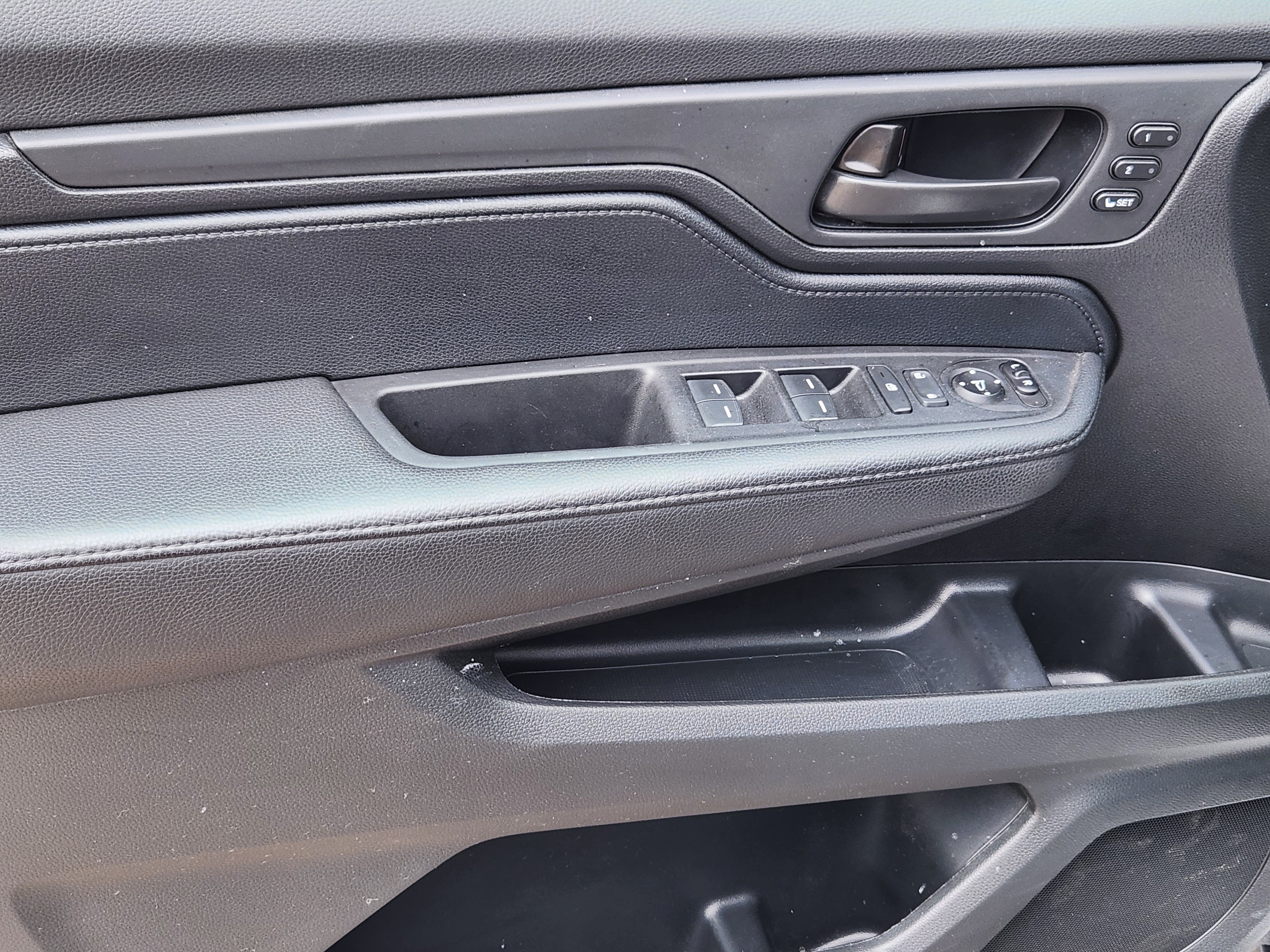 Used 2025 Honda Odyssey EX-L image 19