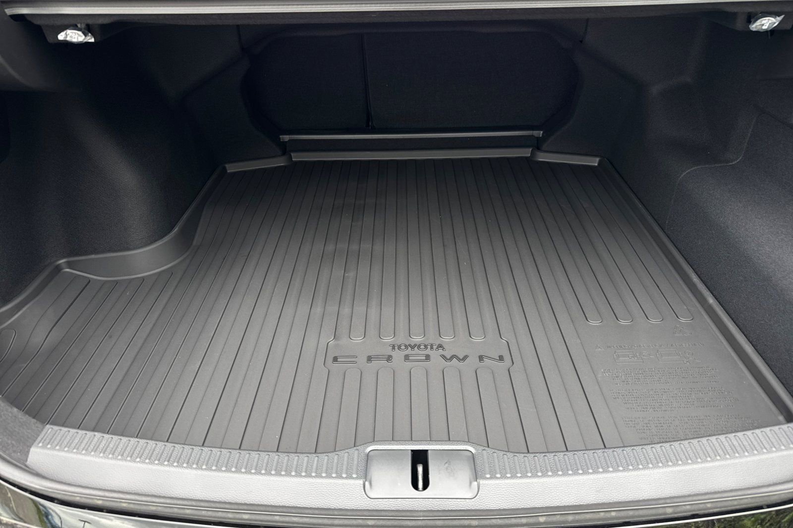 New 2026 Toyota Crown Platinum image 17