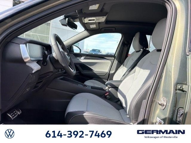 New 2026 Volkswagen Tiguan SE R-Line image 27