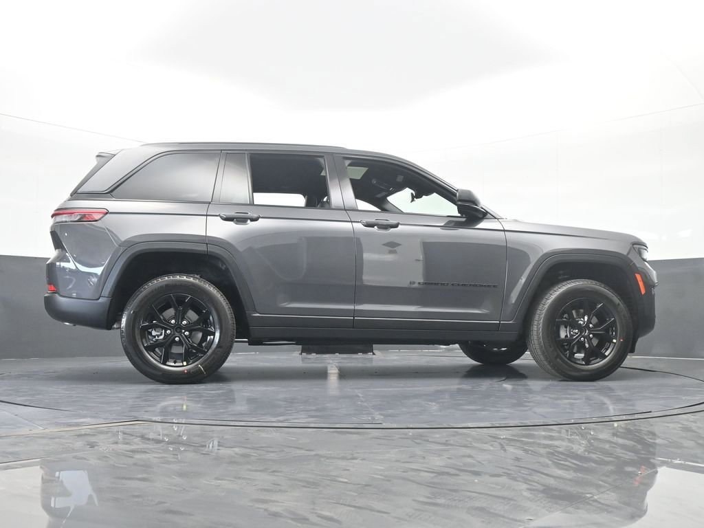 New 2025 Jeep Grand Cherokee Altitude image 53