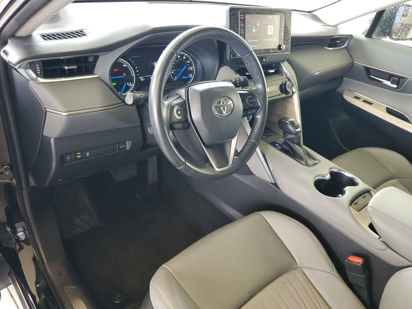 Used 2021 Toyota Venza XLE w/ Carpet Mat Package (TMS) image 6