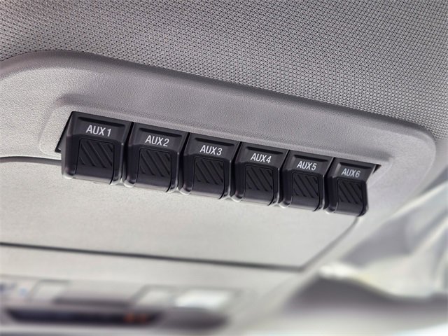 New 2025 Ford F550 4x4 Regular Cab Super Duty image 17