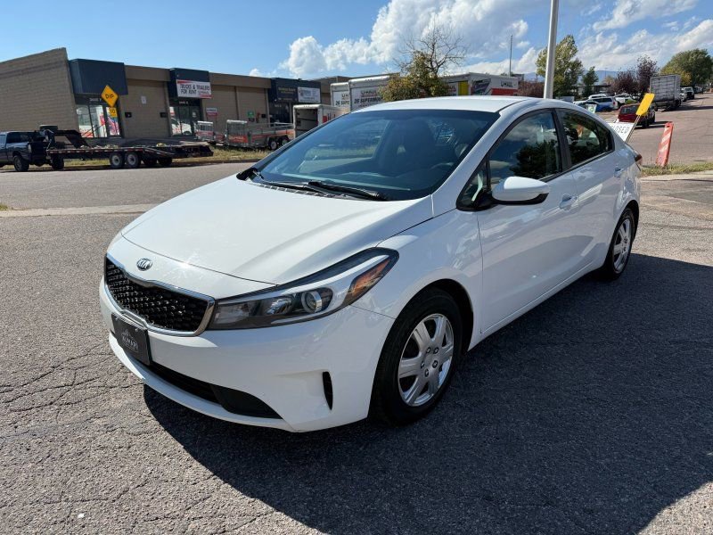 Used 2017 Kia Forte LX image 3