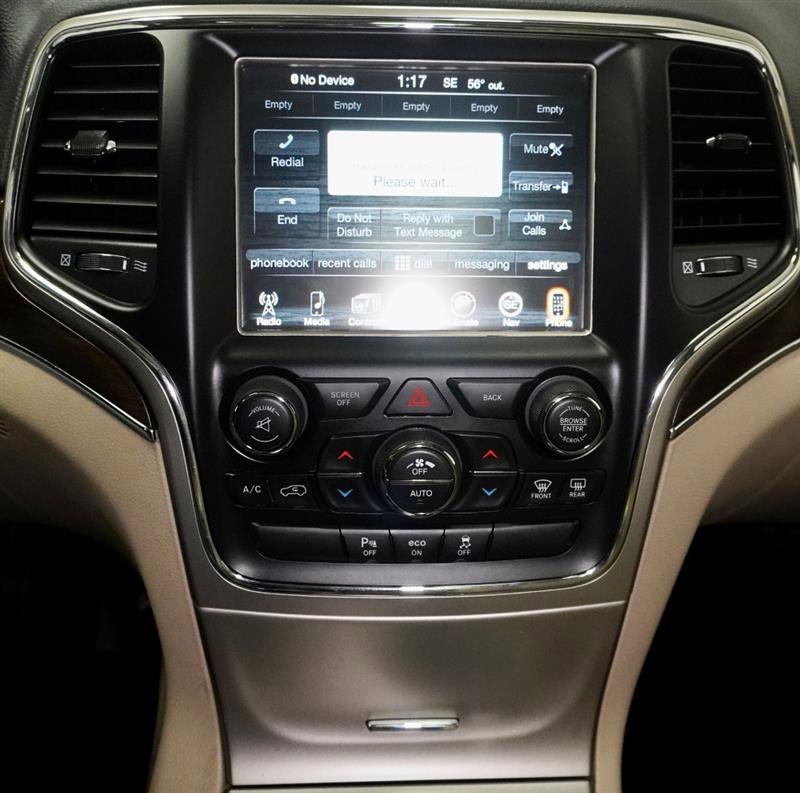 Used 2015 Jeep Grand Cherokee Limited w/ Luxury Group II image 15