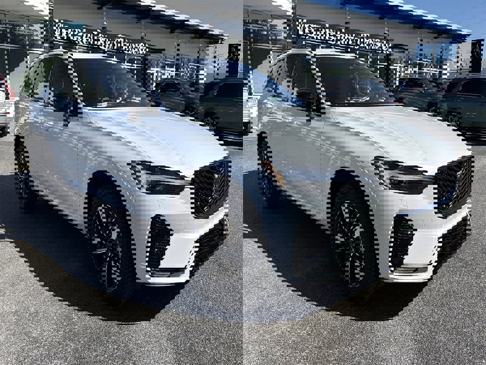 New 2026 Volvo XC60 B5 Core w/ Climate Package image 7