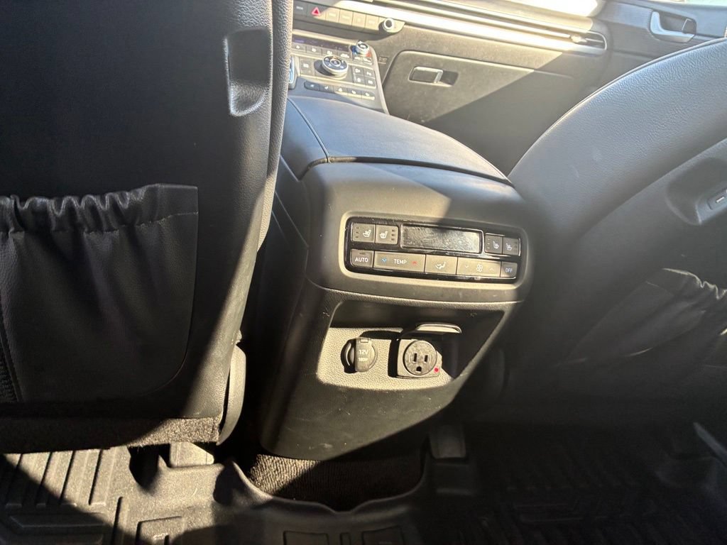 Used 2024 Hyundai Palisade Limited AWD/4WD image 18