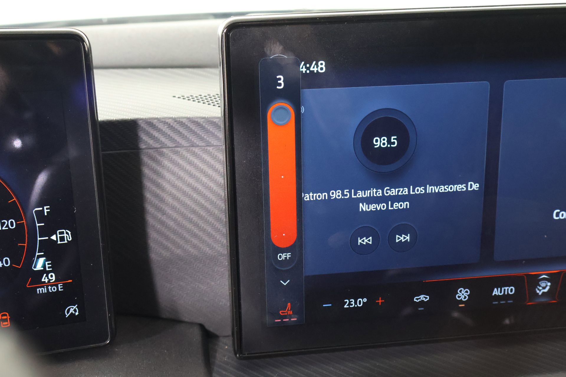 Used 2025 Ford Mustang EcoBoost image 7