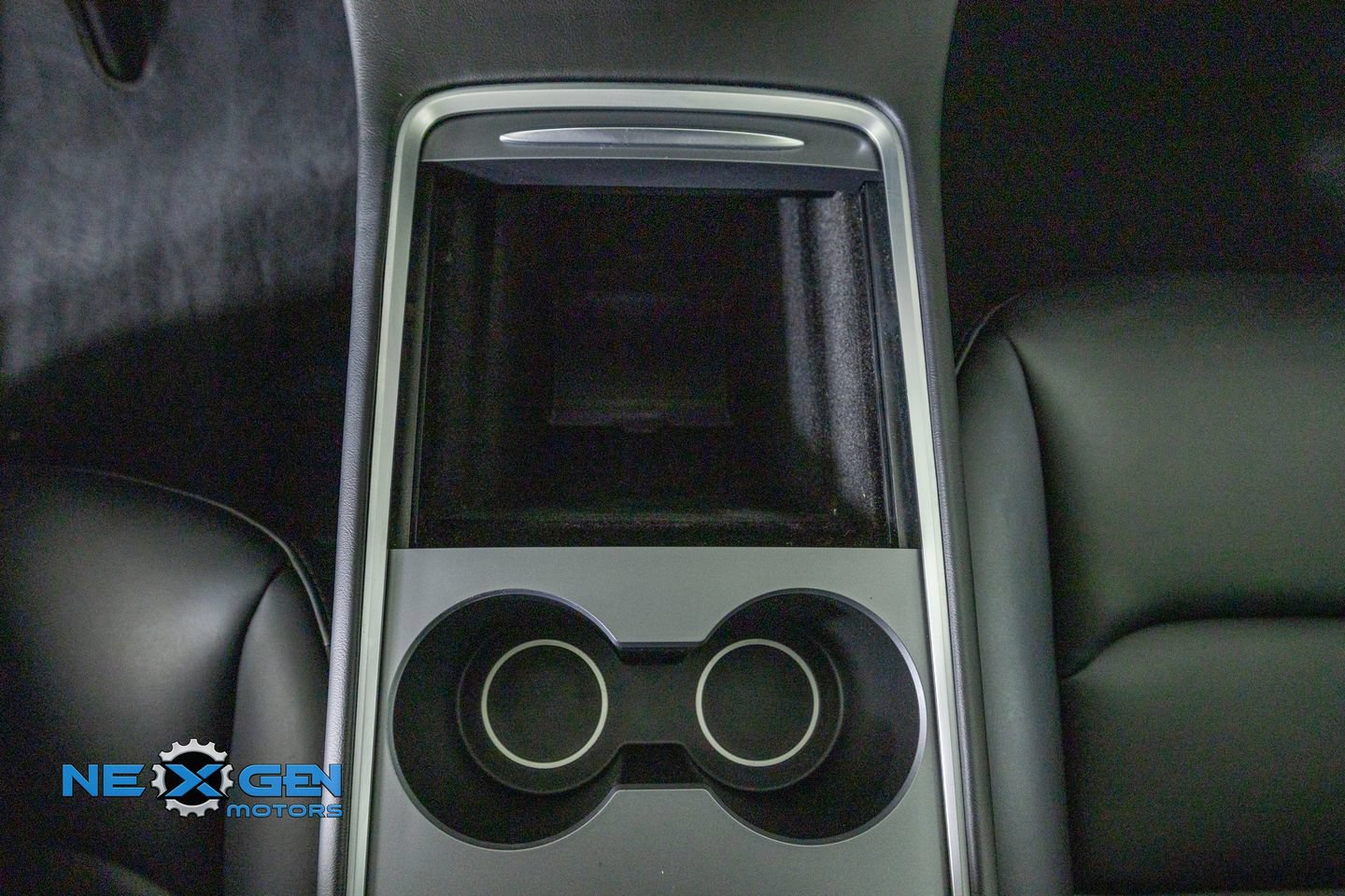 Used 2025 Tesla Model Y Performance AWD/4WD image 23
