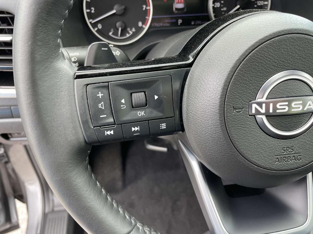 Used 2023 Nissan Rogue SL w/ SL Premium Package FWD image 25