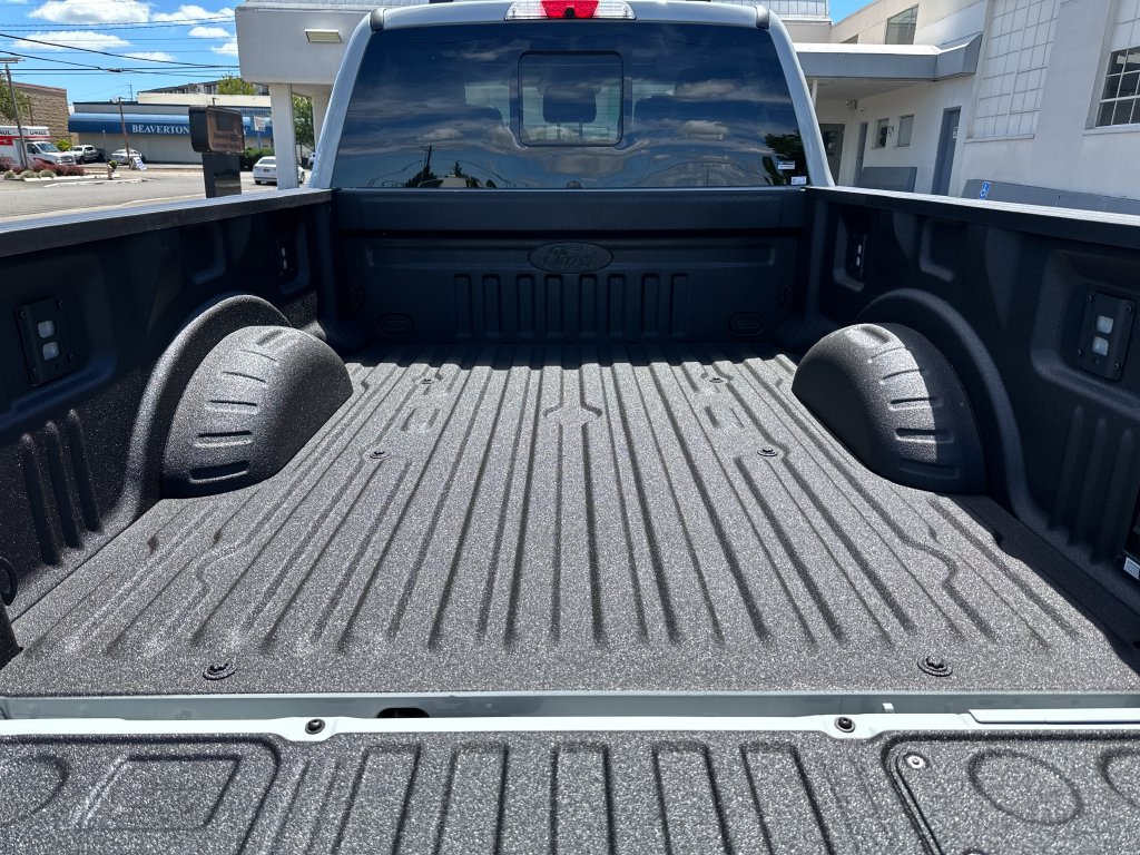 New 2026 Ford F250 Lariat w/ Black Appearance Package AWD/4WD image 6