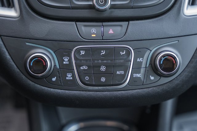 Used 2025 Chevrolet Malibu LT FWD image 28
