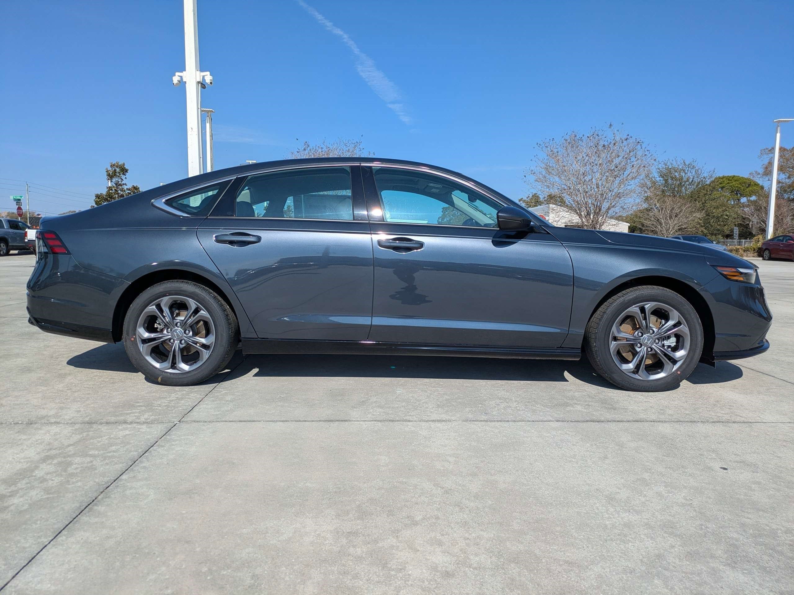 New 2026 Honda Accord EX-L image 3