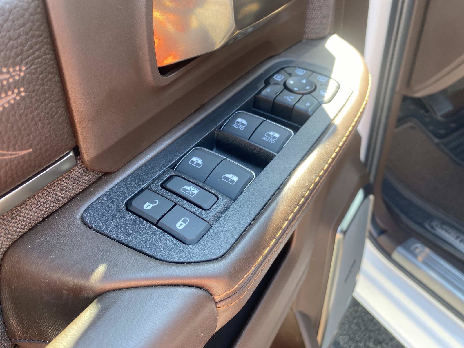 Used 2025 RAM 2500 Limited AWD/4WD image 23