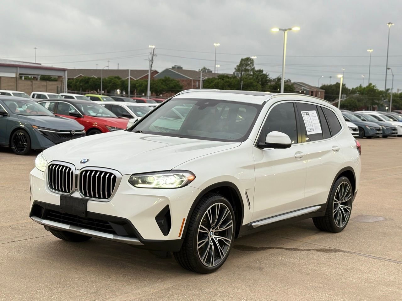 Used 2022 BMW X3 sDrive30i w/ Convenience Package w/ZPA image 3