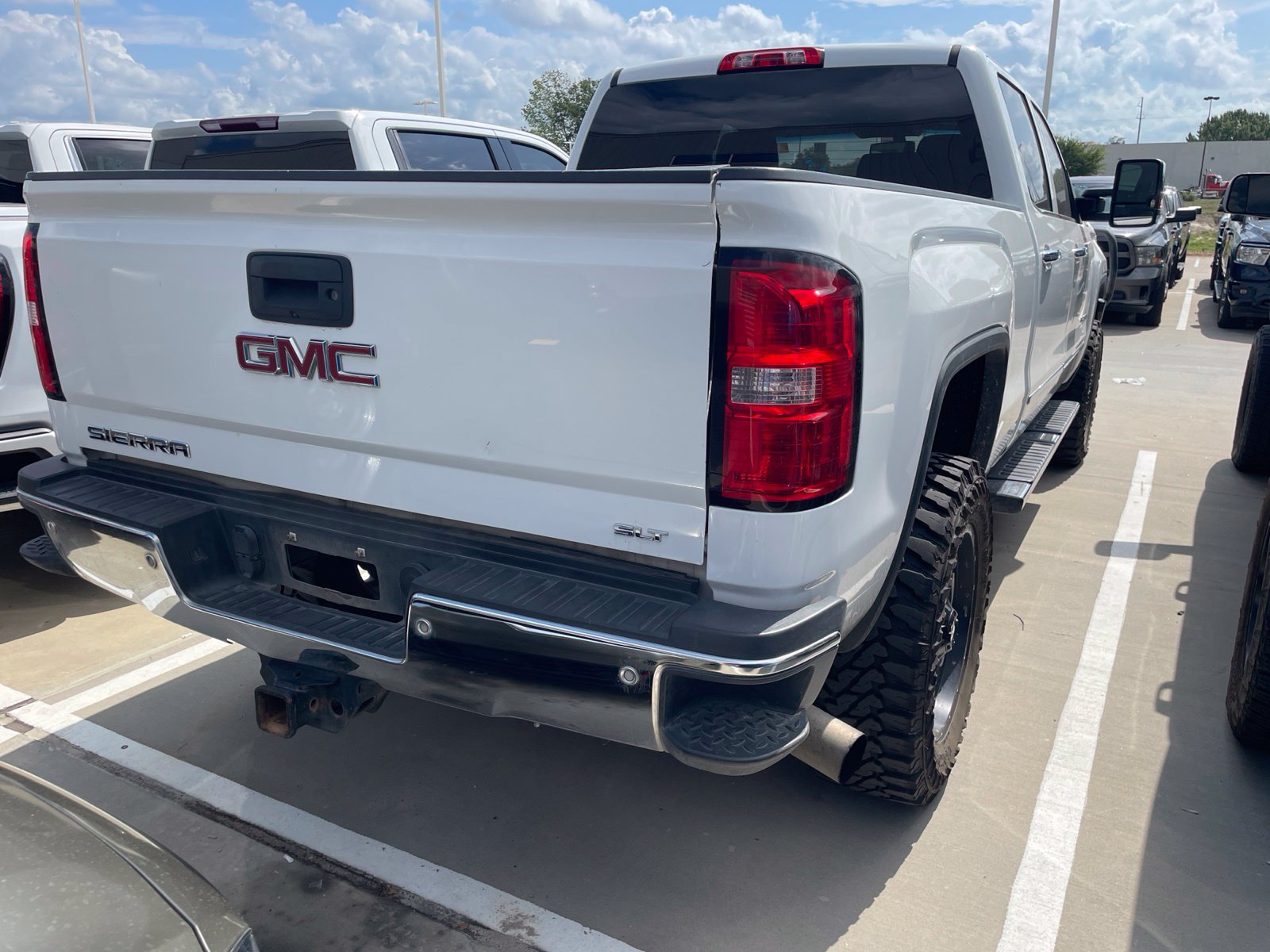 Used 2019 GMC Sierra 3500 SLT w/ Duramax Plus Package AWD/4WD image 4