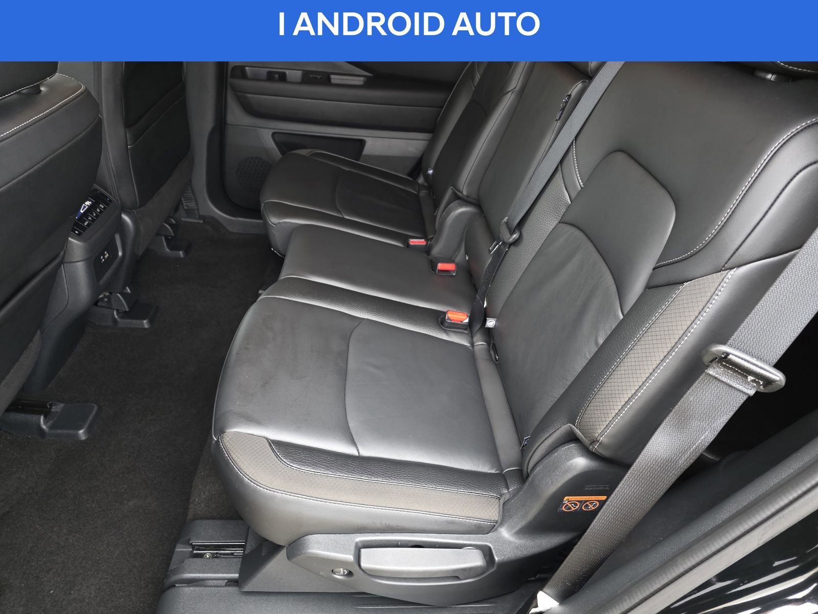 Used 2025 Nissan Pathfinder SL image 17