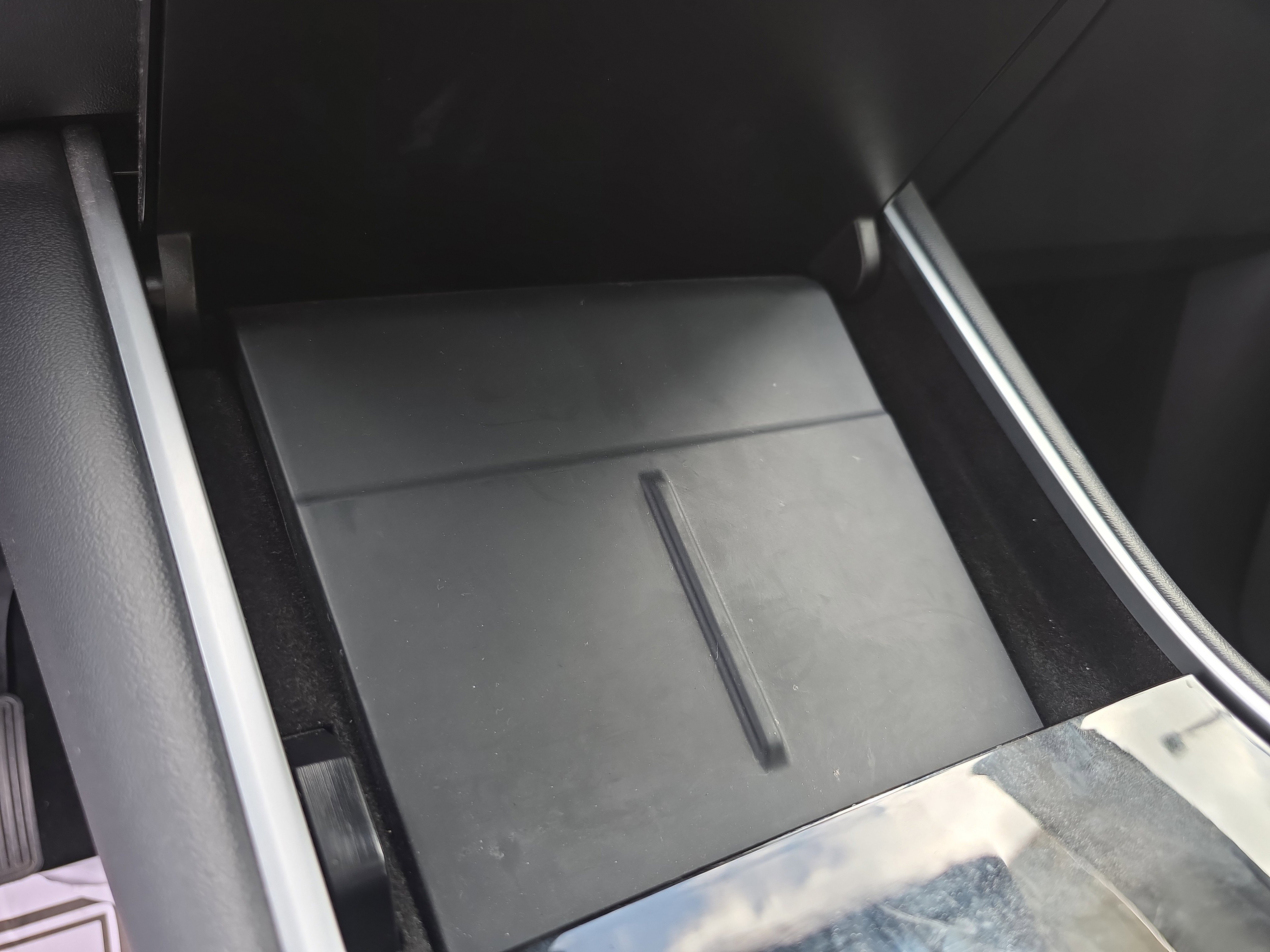 Used 2020 Tesla Model Y Long Range image 31