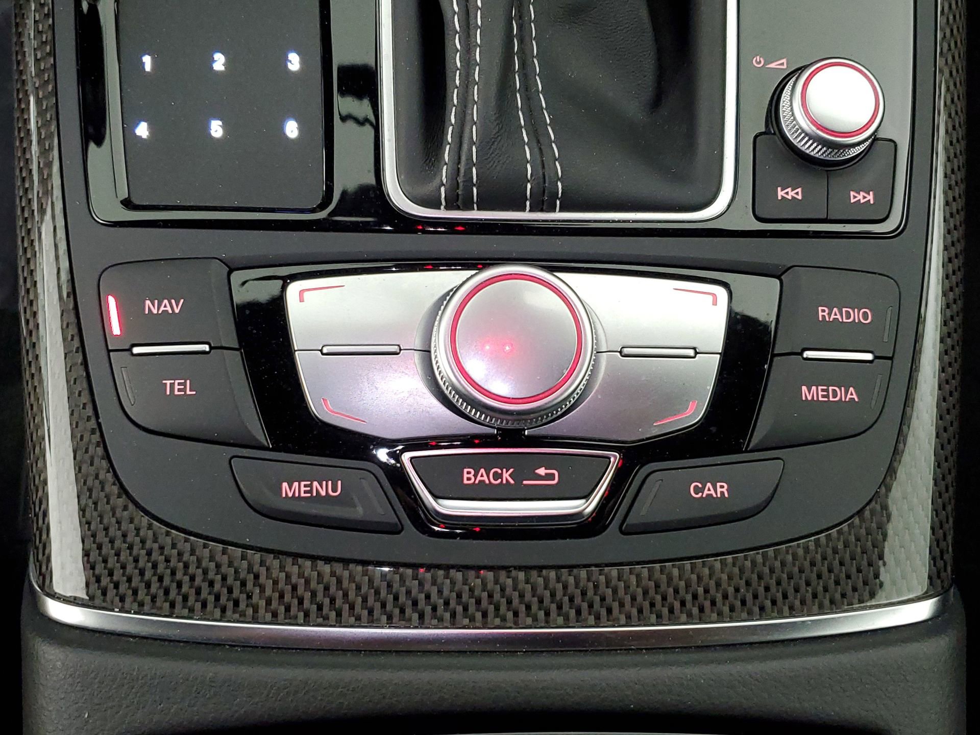 Used 2016 Audi S6 Prestige w/ Prestige Package image 43