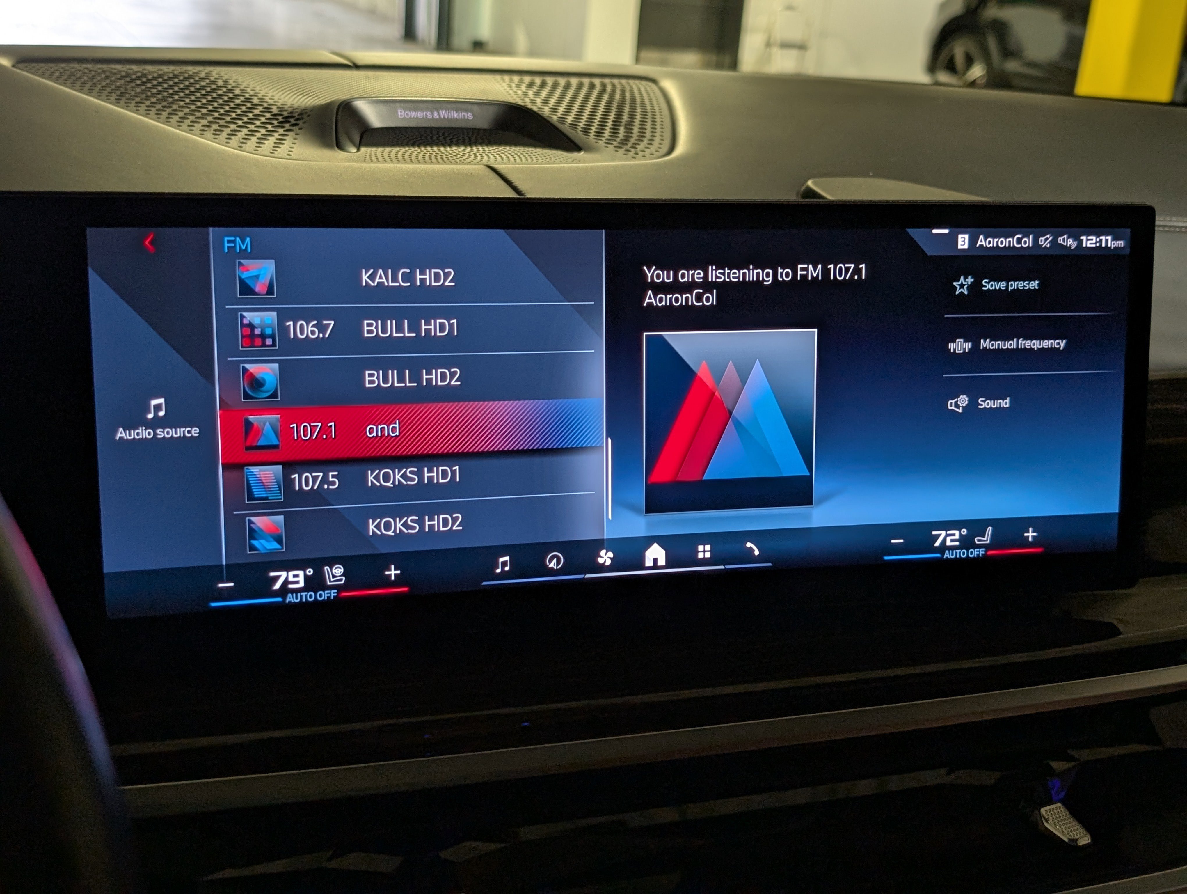 Used 2024 BMW X7 M60i w/ Executive Package image 29