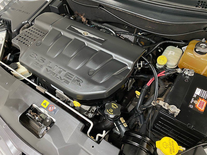 Used 2005 Chrysler Pacifica Limited image 16