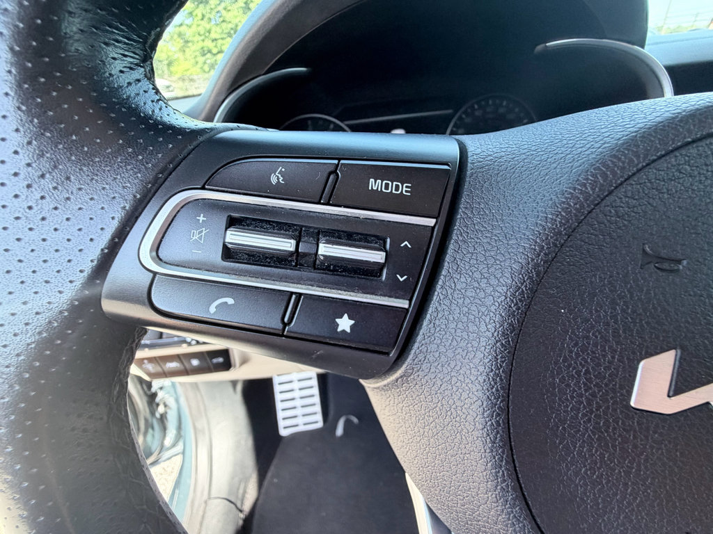 Used 2022 Kia Stinger GT2 RWD image 15