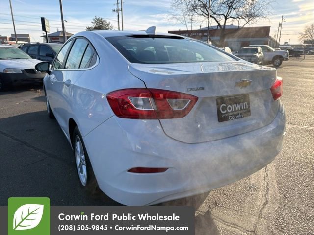 Used 2017 Chevrolet Cruze LT w/ Convenience Package image 7