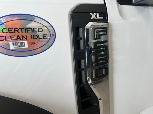 New 2026 Ford F550 4x4 Regular Cab Super Duty image 7
