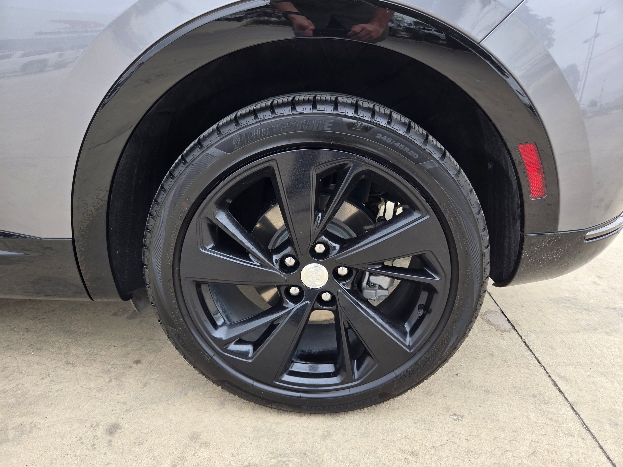 Certified 2021 Buick Envision Essence w/ Technology Package I FWD image 26